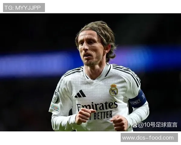 传奇球星回顾老足球明星大合集带你重温经典瞬间与辉煌岁月